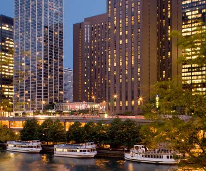 Hyatt Regency Chicago, from riverfront