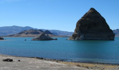 Pyramid Lake